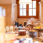 Historic Crusch Alva Hotel