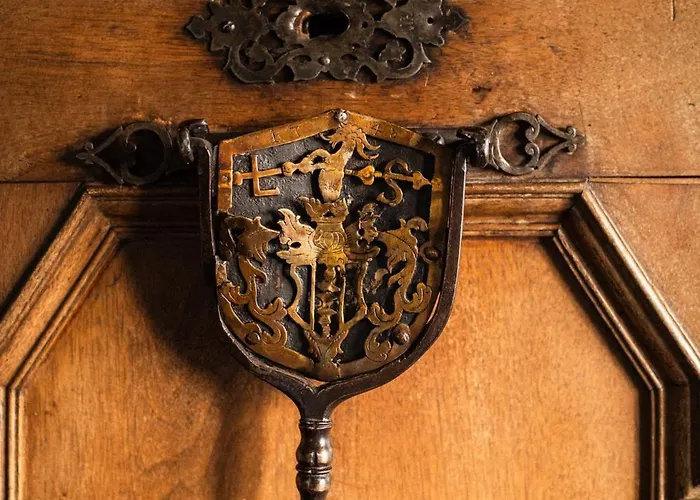 Historic Crusch Alva فندق