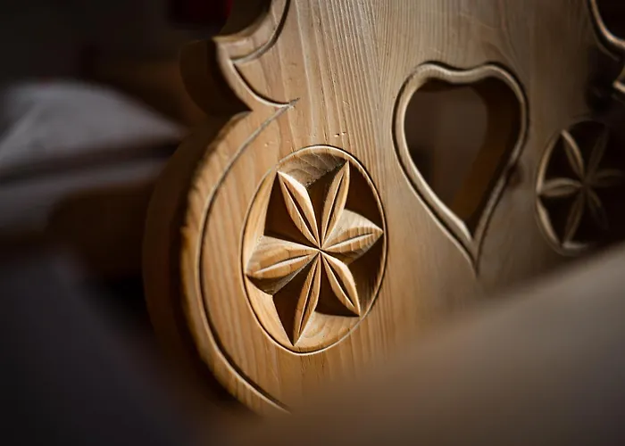 Historic Crusch Alva فندق زوز